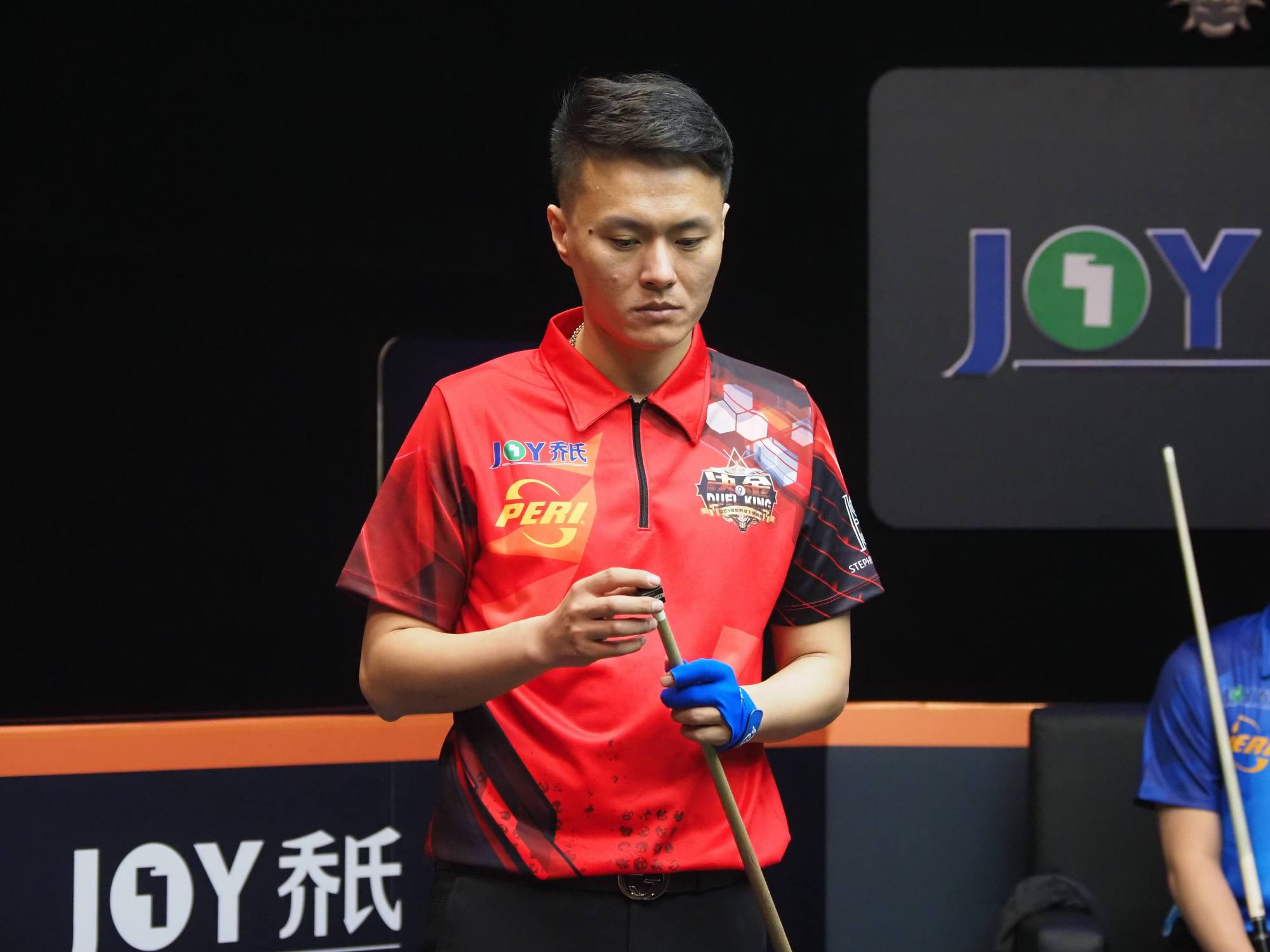 而他的竞争 而他的竞争